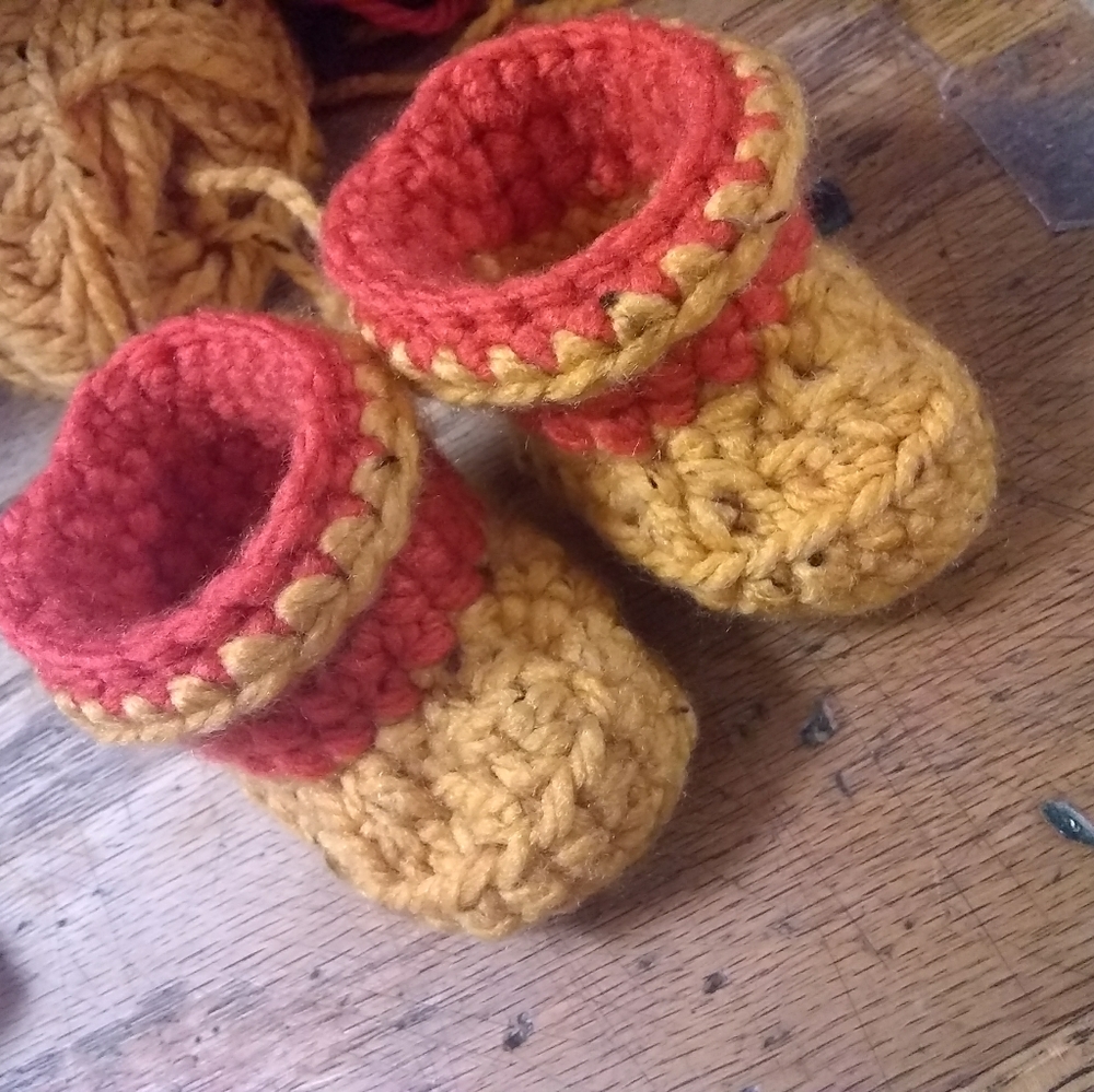 Funky  Chunky Crochet Baby Booties (0 - 3) Months